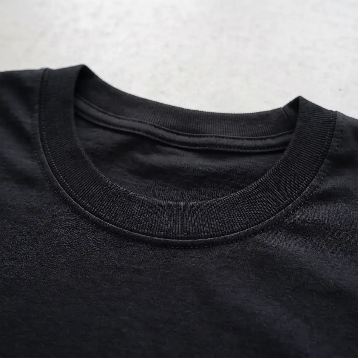 Cuello redondo con doble costura de la playera adulto unisex